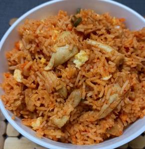 Chicken Fried Rice With Schezwan Sauce 