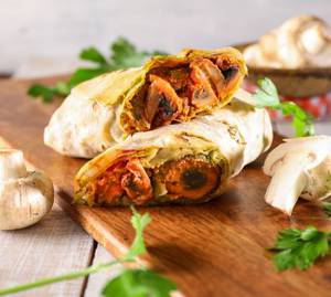 Mushroom Tikka Roll
