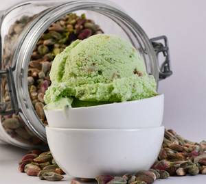 Pistachio Scoop