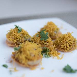 Sev Batata Puri