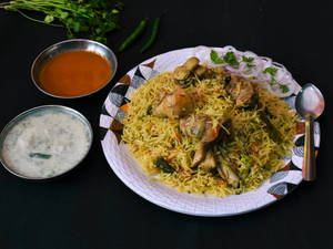 Shahi Muradabadi Chicken Biryani