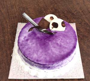 Rich Black Currant Cake