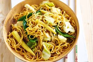 Baby corn Chow mein