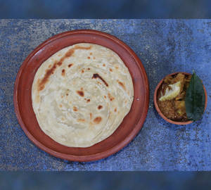 Lachha Paratha + Gandharaj Chicken [3 Pieces]