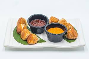 Veg Pan Fried Dumpling [8 Pieces]