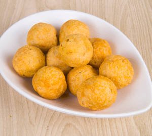 Dry Fruit Kachori