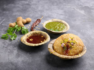 Moong Dal Kachori (1pc)