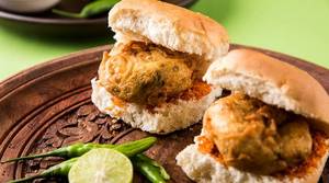 Paneer Italian Vada Pav