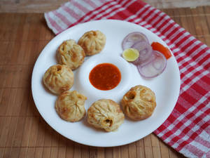 Fried Chicken Momo ( 6 Pcs )