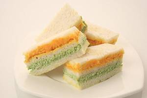 Tri Colour Cheese Burst Sandwich[ 2 Slices]  