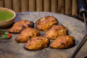 Tandoori Chicken Momos