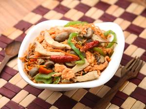 Chicken Hong Kong Noodles
