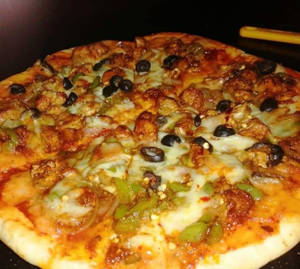 8" Chilly Chicken cheese Pizza 8ins
