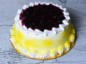 Chocolate strawberry cake