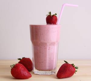Strawberry Cheese Cake Shake