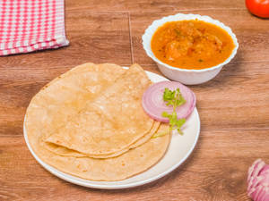 Tawa Butter Roti(3 Pcs),Chicken Curry(2 Pcs) With Aloo,2 Slice Onion Combo      