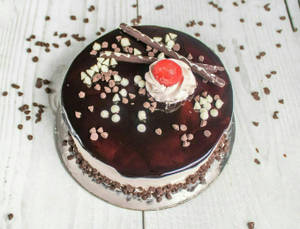 Chocolate Cake (1 K)g