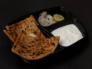 Aloo Paratha with curd