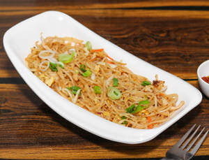 Veg Hakka Noodles
