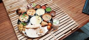 Jumbo Thali
