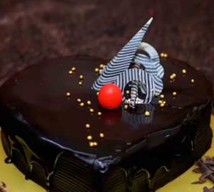 Heart shape chocolate truffle cake 1 kg