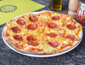 11" Spagnolo Pizza (Pepperoni Pizza)