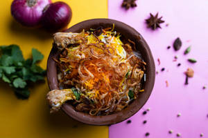 Lucknavi Murg Dum Biryani