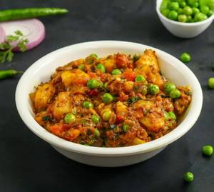 Aloo Matar Gravy