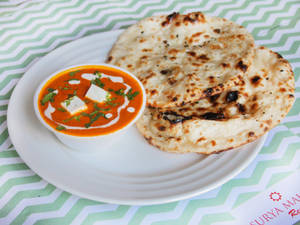 Paneer Butter Masala with Kulchas ( 2 Pcs) 