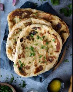 Naan (With Butter)