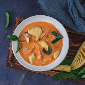 Chicken In Red Curry
