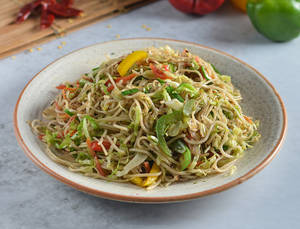 Veg Hakka Noodle