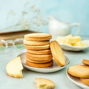 English Butter Cookies Jar