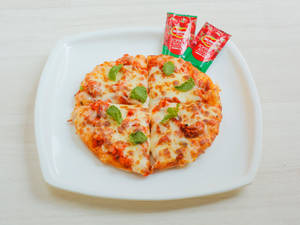 6" Chicken Masala Pizza