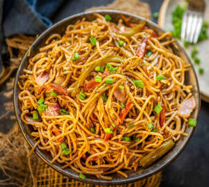 Chicken Hakka Noodles