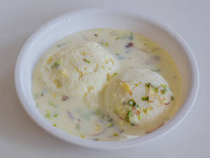 Rasmalai (1 Pc)                                                     