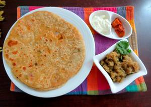 Sattu paratha [2 pieces] with bharta [lunch]