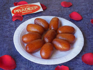 Dry Gulabjamun