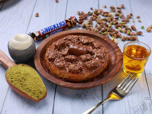 Classic Snickers Kunafa