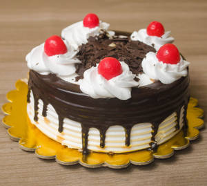 Black Forest Cake (Half kg)