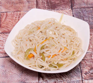 Veg Hakka Noodles