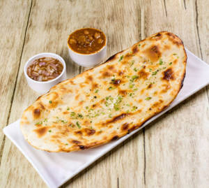 Choley With Stuffed Kulcha