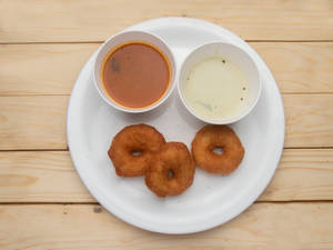 Medu Vada (3 Pcs) 