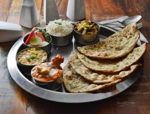Special Non Veg Thali(Butter Chicken + Rice + Butter Nan + Salad + Raita + Sweet Dish)