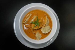 Jhol Momo Chicken