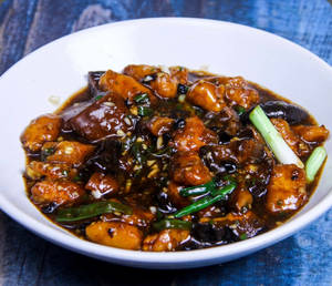 Black Mushroom And Baby Corn In Black Bean Sauce