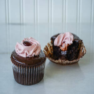 Razzy Cupcakes - Pack of Two