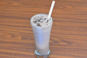 Oreo & Cream Shake