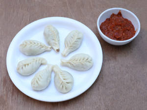 Classic Chicken Cheese Momos