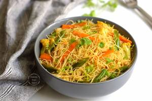 Chilli garlic noodles veg